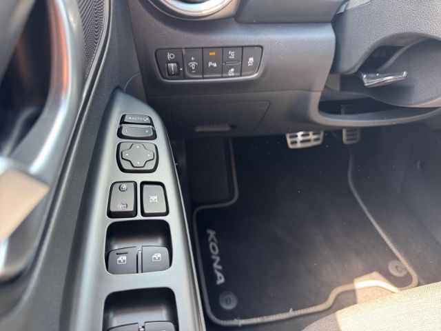 Fahrzeugabbildung Hyundai KONA Trend Elektro 2WD +KLIMA+NAVI+RFK+PDC+ACC+U