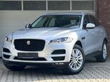 Jaguar F-Pace Virtual Pano Kamera LED - silberne Jaguar F-Pace