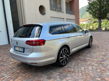 Volkswagen Passat - 5