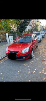 Kia Rio 1.6 CVVT  ( 2Hand ) - Kia Rio mit Benzin-Antrieb: Kombi, Schaltgetriebe