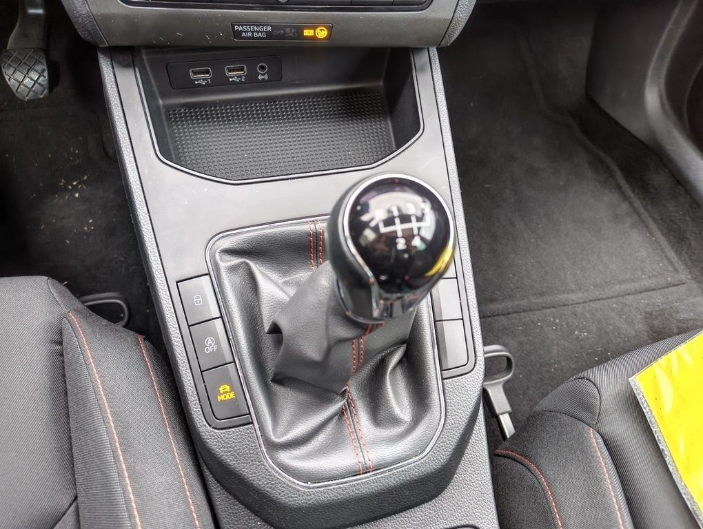 Fahrzeugabbildung SEAT Ibiza FR 1.0 TSI (95 PS) LED + PANO + LM