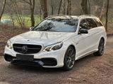 Mercedes-Benz E 63 AMG E 63 T AMG 4MATIC AMG ( Nur Export ) - Mercedes-Benz E 63 AMG aus 2013