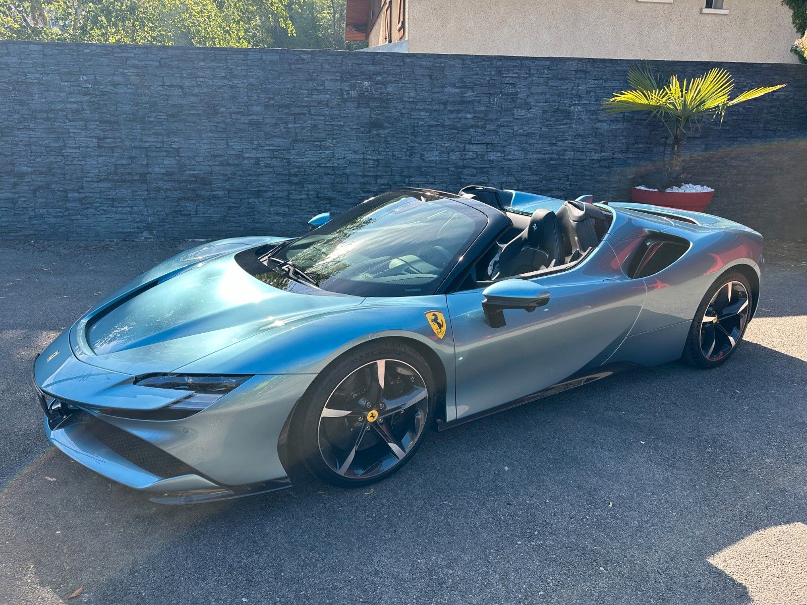 FERRARI SF90