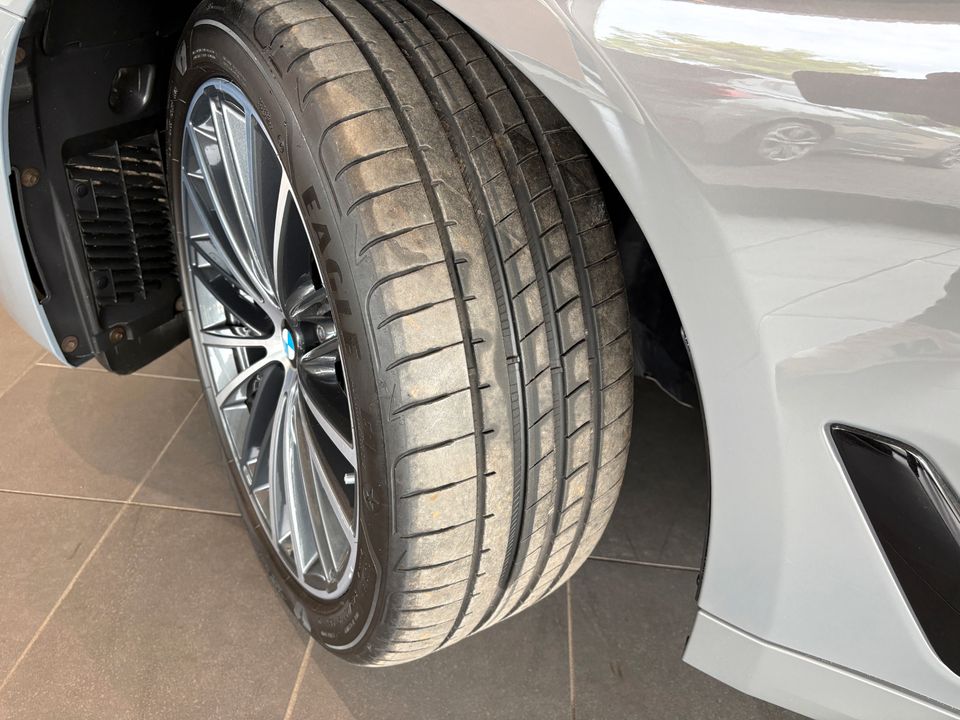 BMW 530d Touring Luxury Line Innovationsp. Aut. AHK imagem 3