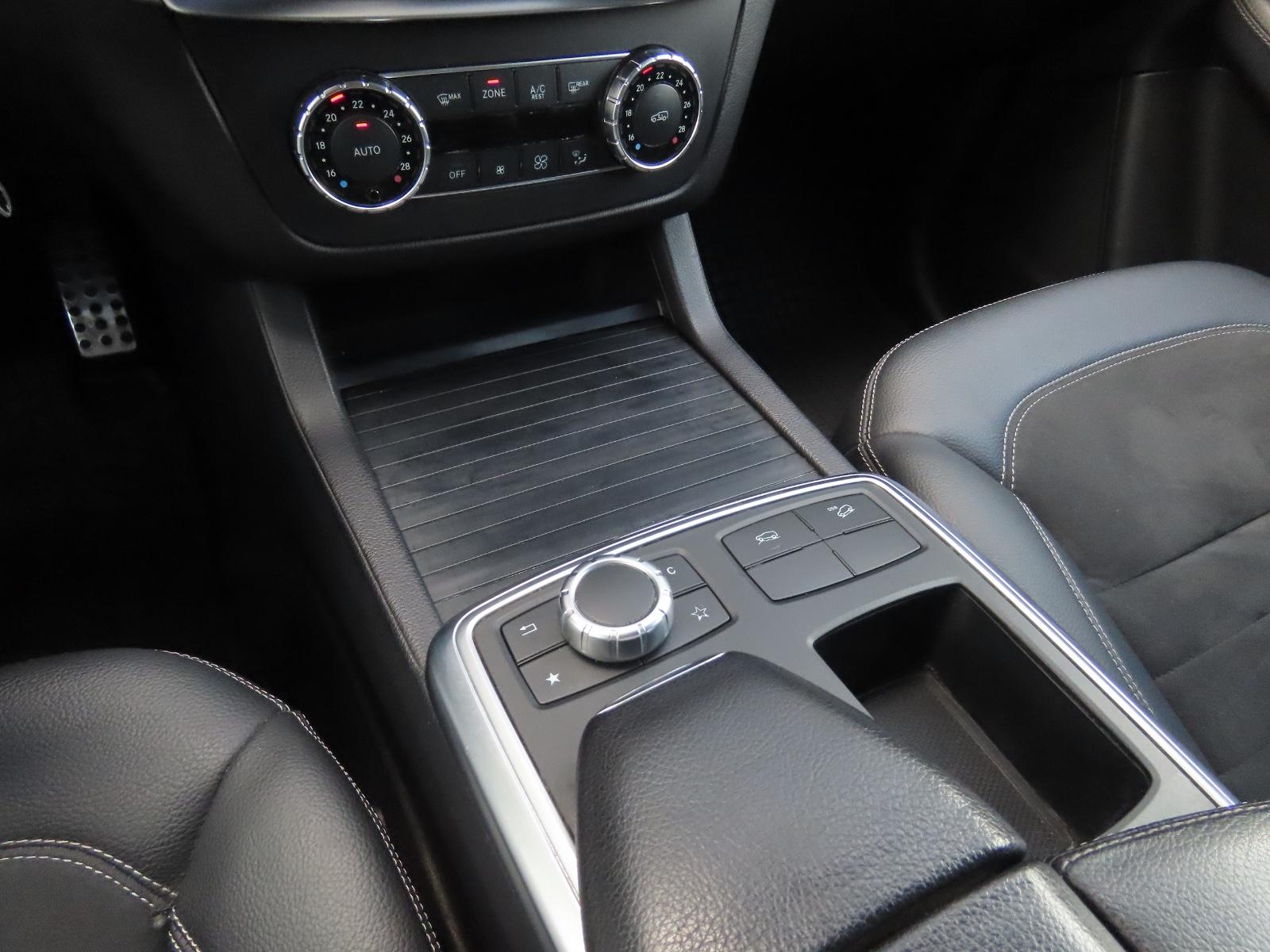 Mercedes-Benz ML 350 BlueTEC 4MATIC Autom. Leder 360° AHK