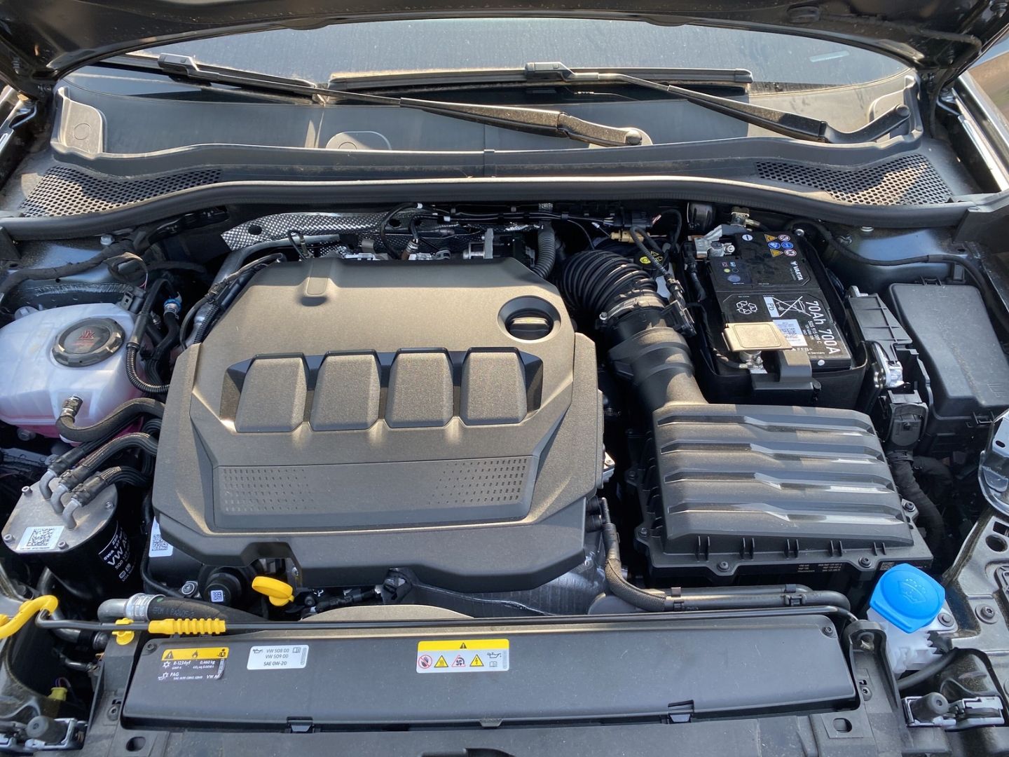 Fahrzeugabbildung SEAT Leon Sportstourer FR 2.0 TDI EU6d *Navi *digital