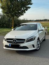 Mercedes-Benz Mercedes Benz A180 AMG Line 2018 - Mercedes-Benz A 180 in Braunschweig