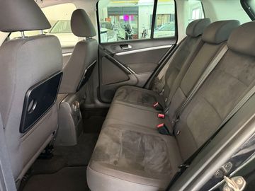 Volkswagen Tiguan - 8