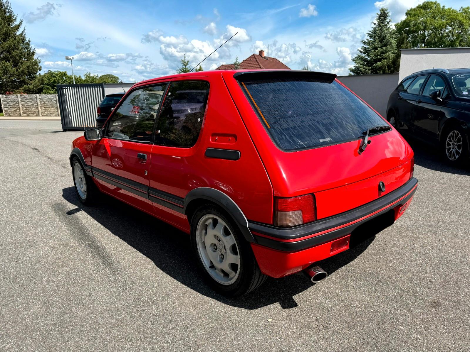 PEUGEOT 205 - GTI - DIRECTION ASSISTÉE - 120 CV - BVM