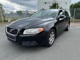 Volvo V70 Kombi Momentum 2.4l D5 AHK 07/2027 NEU - Volvo V70: 4.4