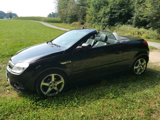 Opel Tigra Twin Top 1.8 R97  Cabrio