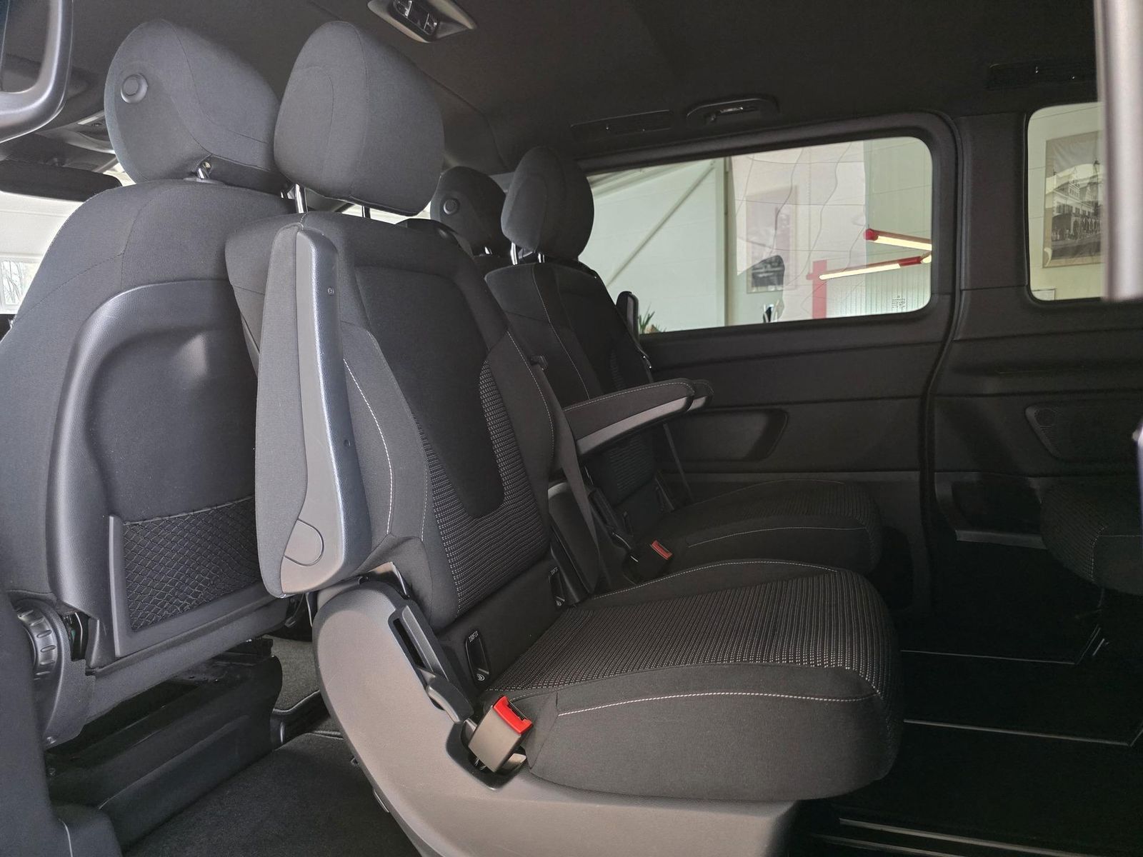 Fahrzeugabbildung Mercedes-Benz V 220d Edition lang /LED/Navi/Cam/Totwink./Ahk