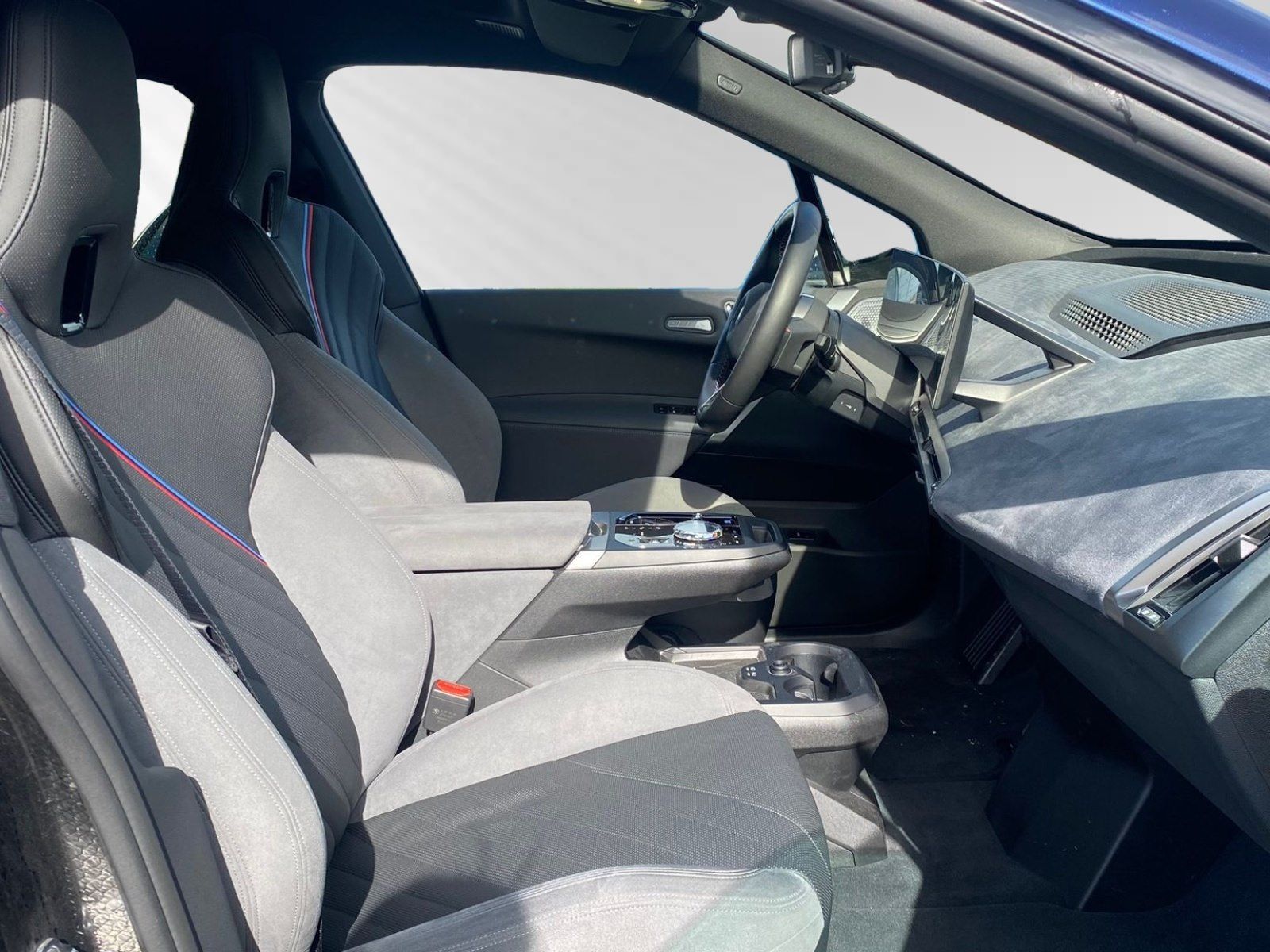 BMW iX - Bild 8