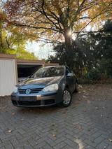 Volkswagen Golf 5 1.4 Benziner mit 98.300km Kilometer... - Volkswagen Golf: 98