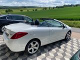 Peugeot 308 CC Premium 1,6 "ALLURE" 1.HAND  LEDER XENON - Peugeot 308: Cabrio