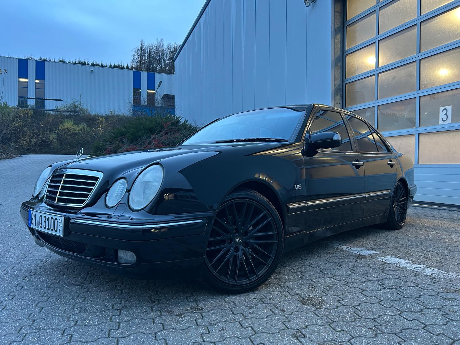 Mercedes-Benz E 200