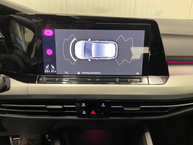 Golf VIII Move 1.0 eTSI DSG PDC LED ACC Pano SHZ