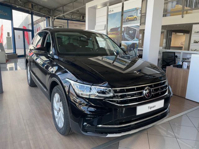 Volkswagen Tiguan 1.4  eHybrid DSG Elegance AHK Pano Matrix