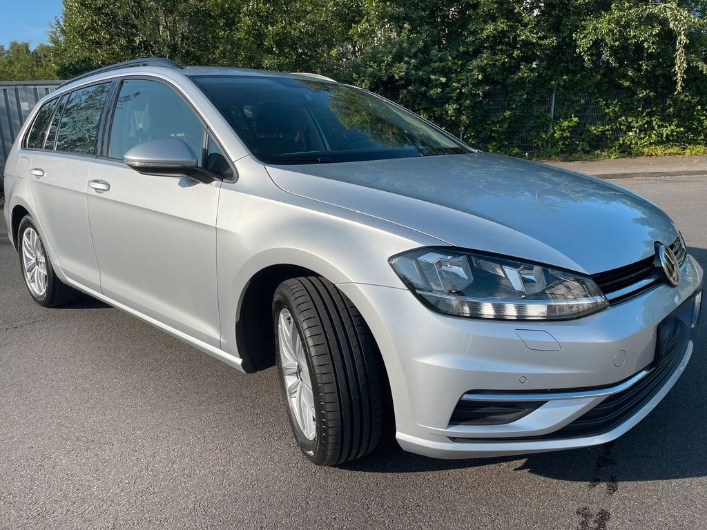 Image of Volkswagen Golf
