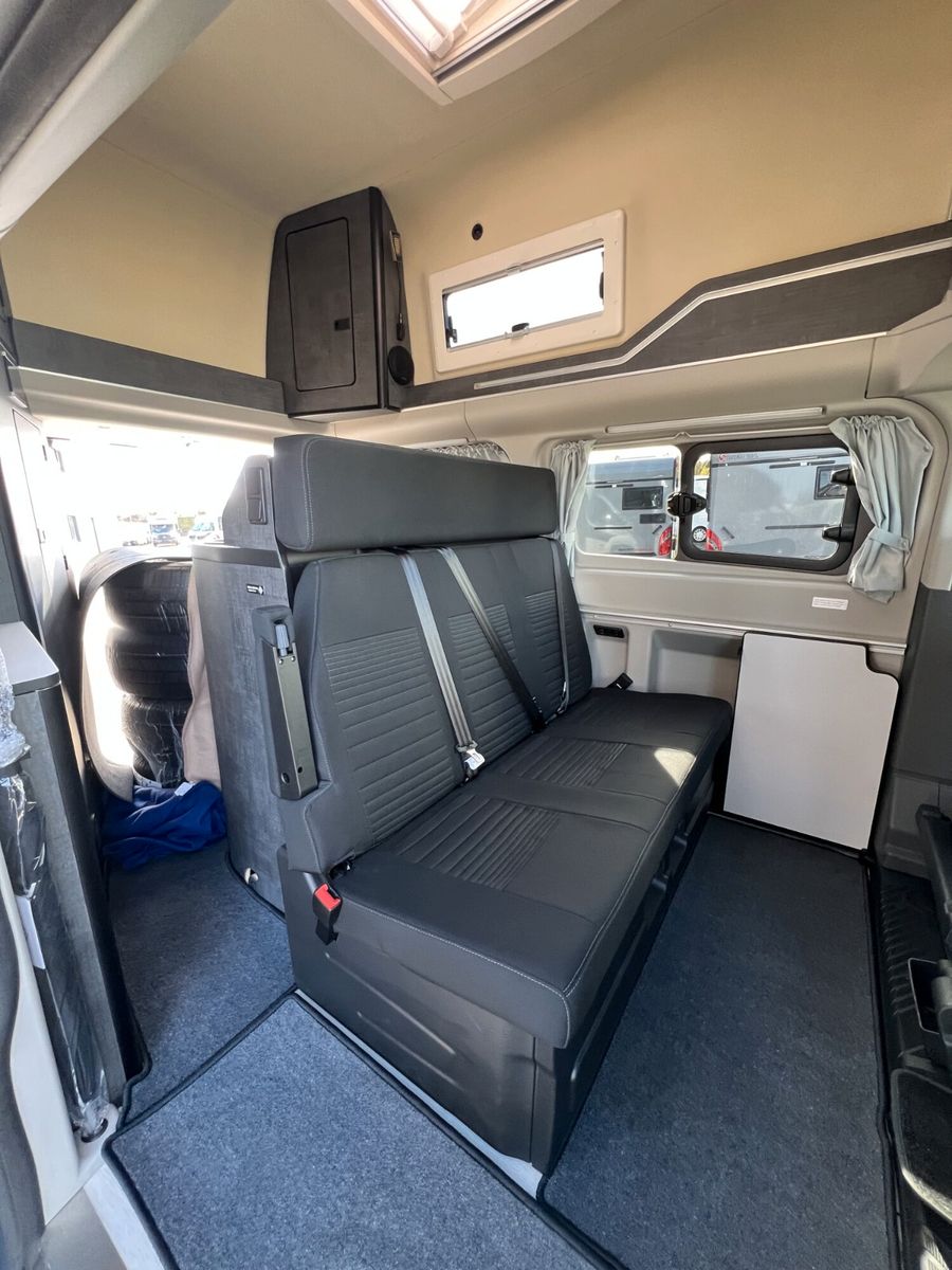 Fahrzeugabbildung Ford Nugget Custom HD Hochdach Westfalia