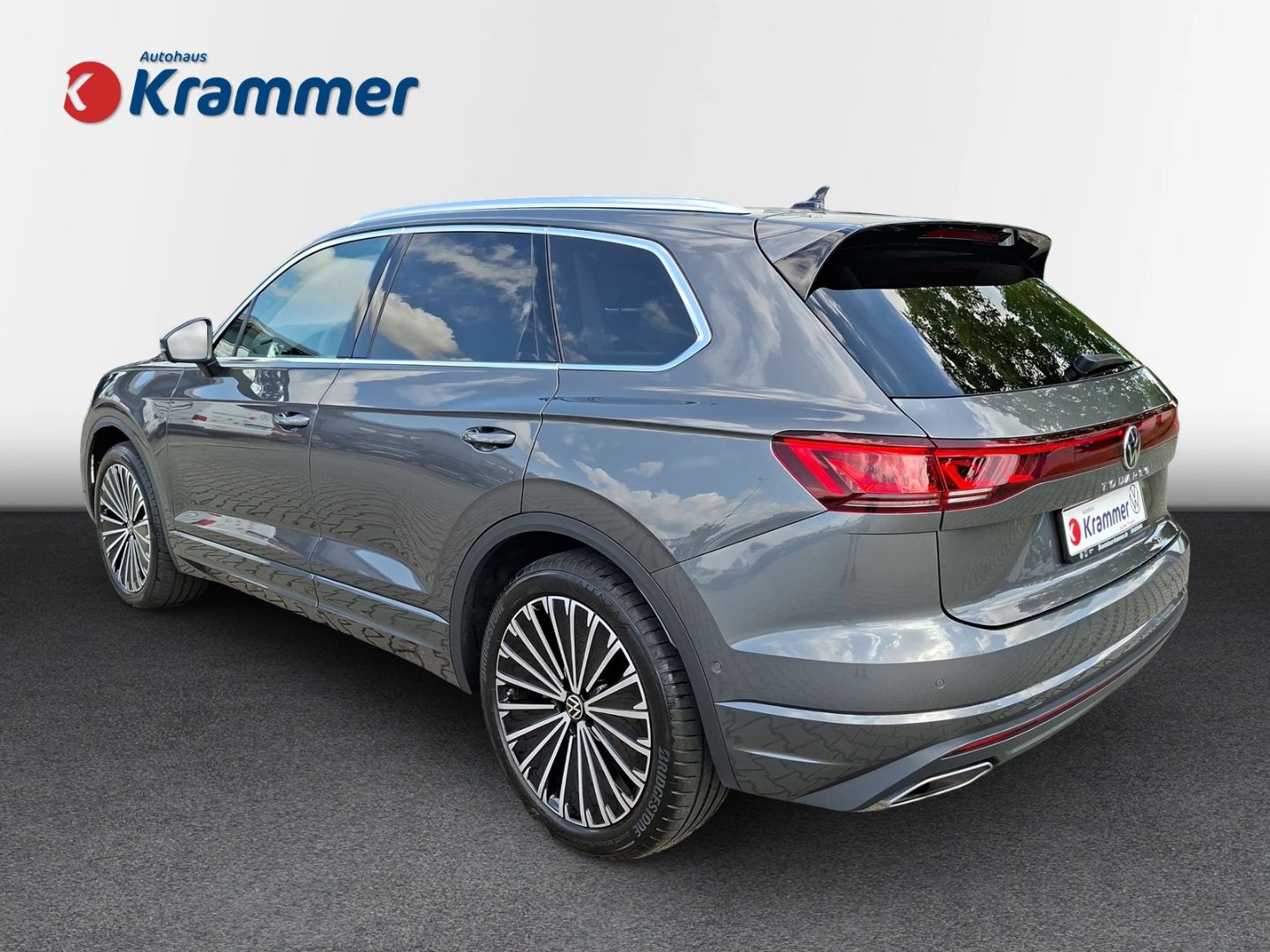 Touareg 3.0 TSI 4M Elegance *STHZ*AHK*PANO*HUD*