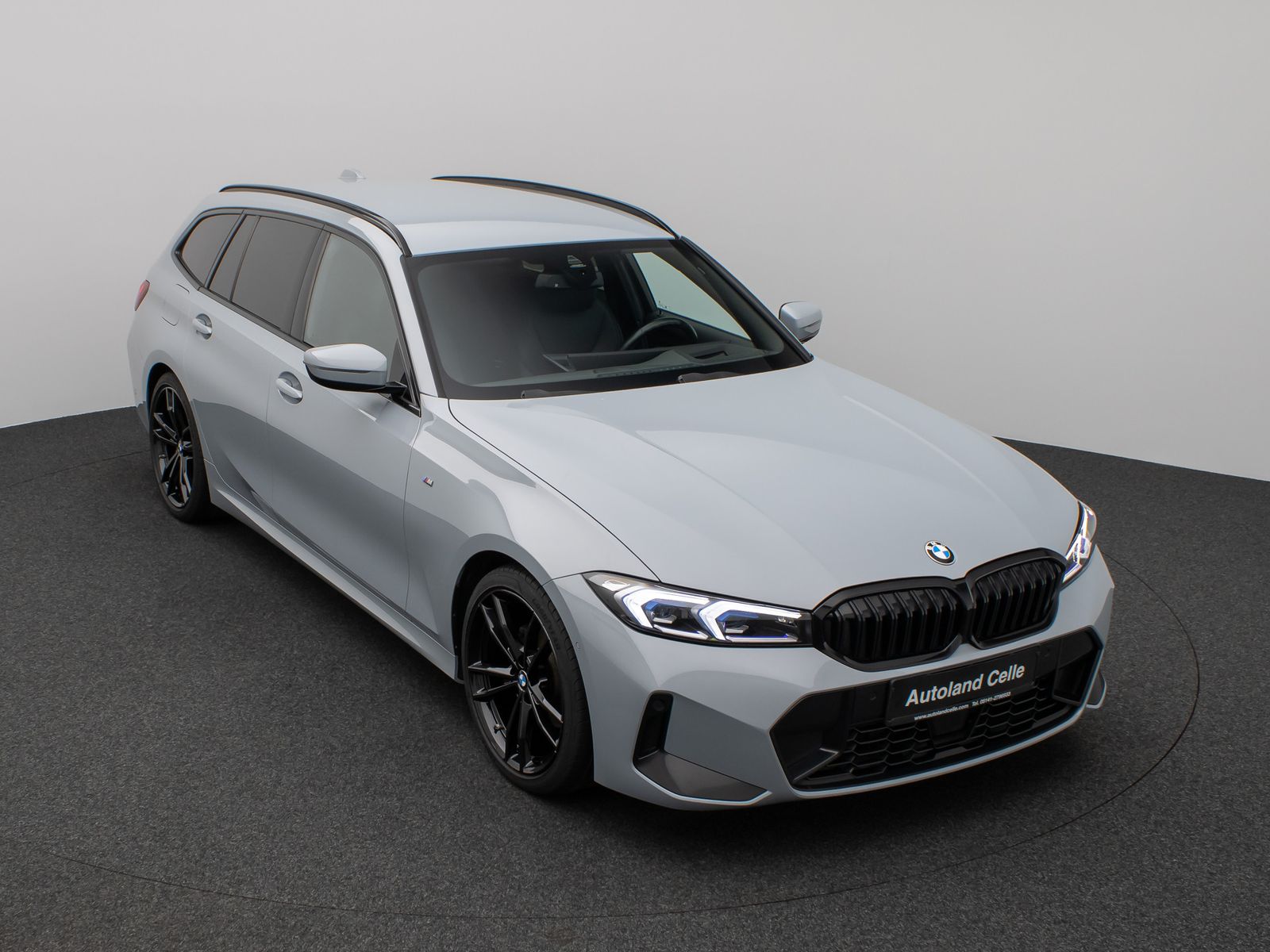 Fahrzeugabbildung BMW 320d M Sport Kamera DAB HiFi HUD Stop&Go Komfort