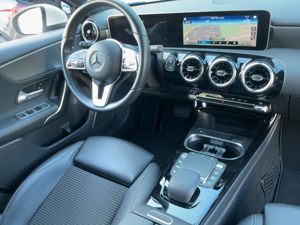 Mercedes-Benz A 200 DCT *KAMERA*LED*NAVI-PREMIUM*