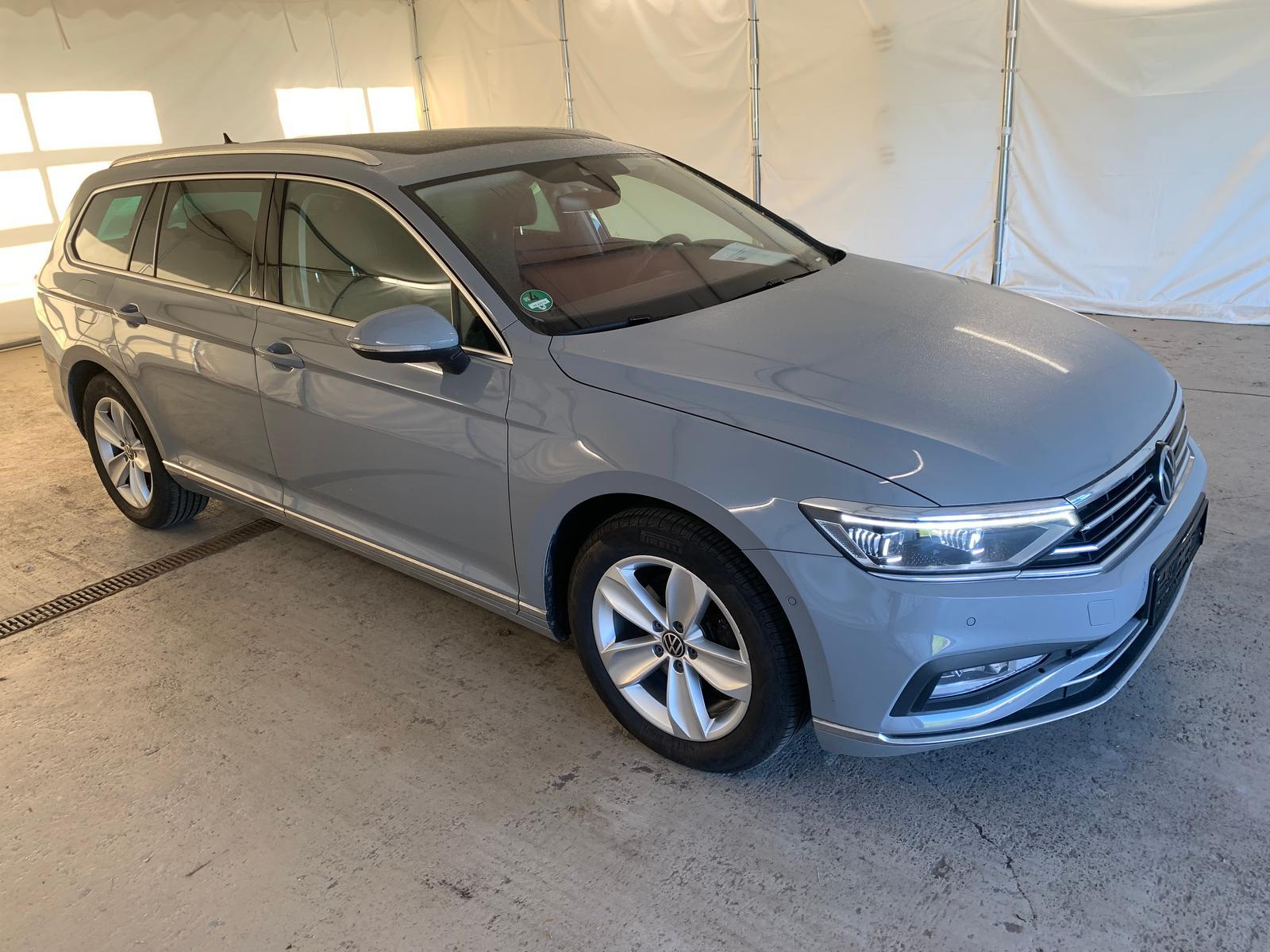 Volkswagen Passat Elegance DigTacho ACC Pano Memory, миниатюра 2
