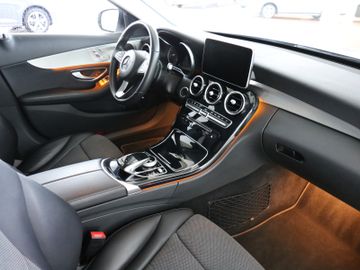 Mercedes-Benz C 250 AVANTGARDE 9G LED NAVI COMAND PANORAMA