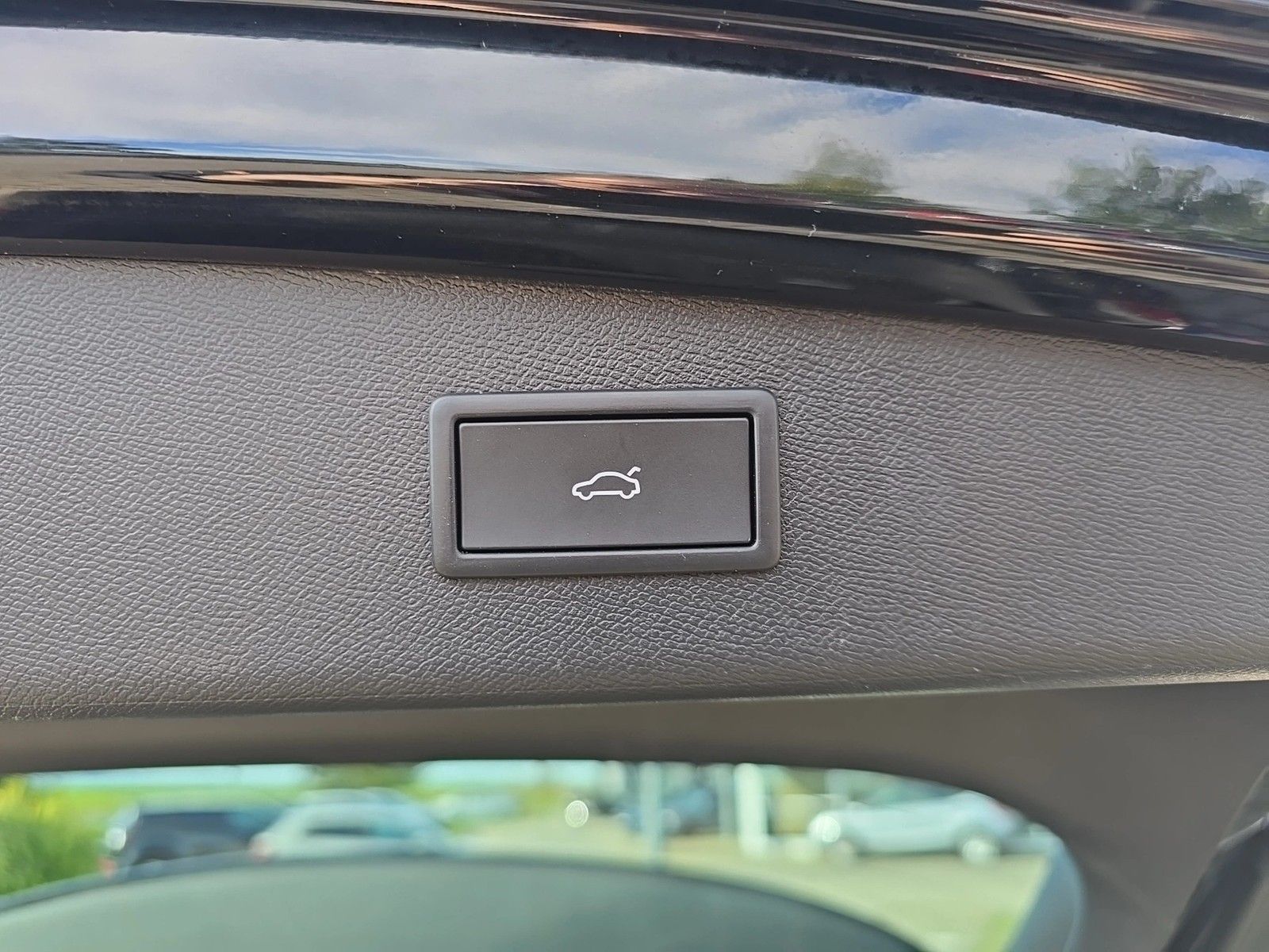 Fahrzeugabbildung CUPRA Leon Sportstourer 1.5 e-Hybrid 200 kW VZ AHZ MAT