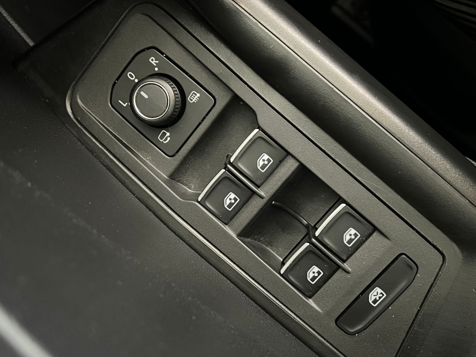 Fahrzeugabbildung Volkswagen T-Roc Comfortline 2.0 TDI DSG 4Motion *AHK, Stan