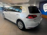 Volkswagen Golf VII Lim. Highline BMT- DSG- Bi xenon- led - Cars in Freiburg