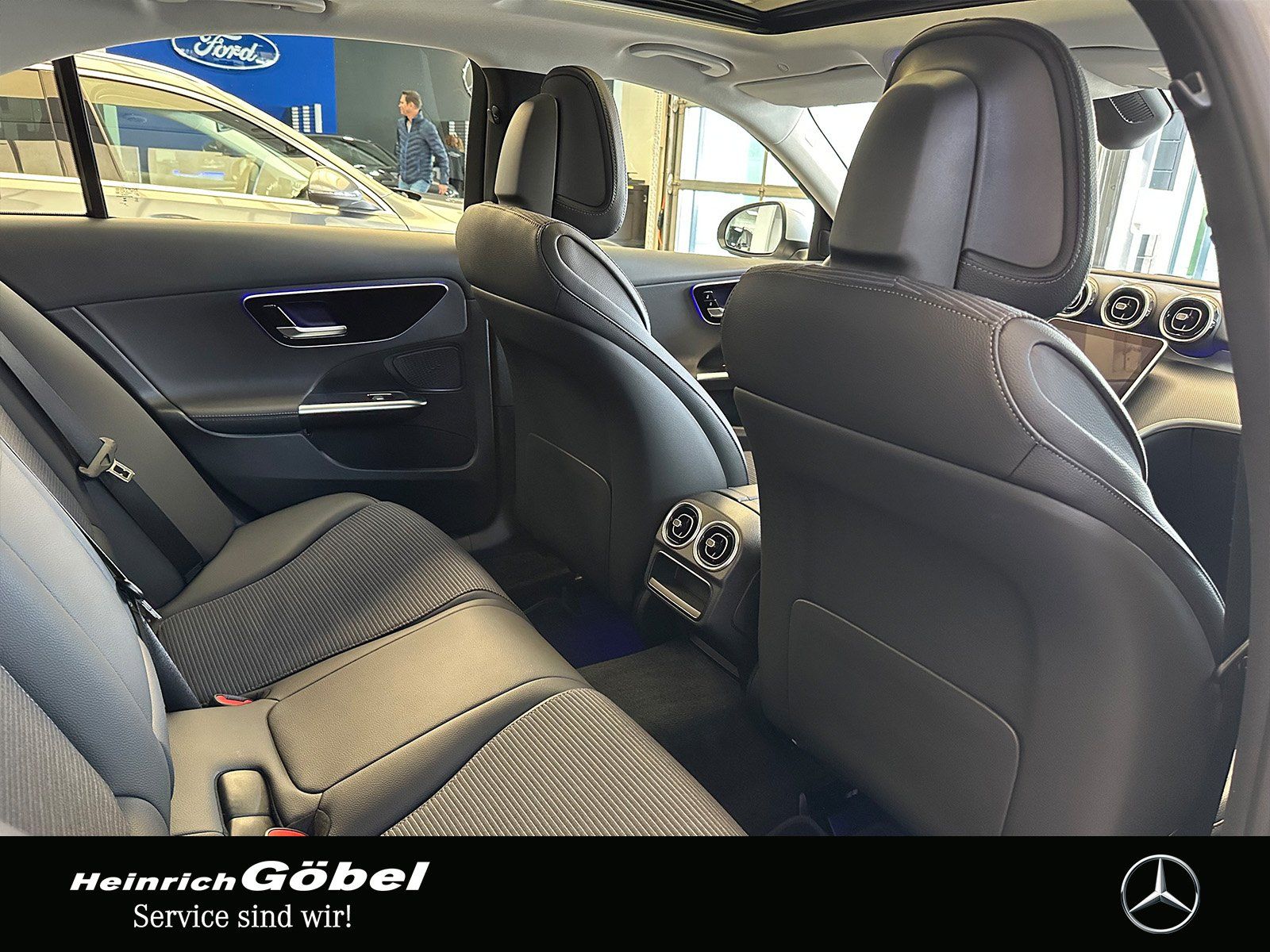 Fahrzeugabbildung Mercedes-Benz C 200 AVANTGARDE+SHD+360°KAM+LED+NAVI+CARPLAY