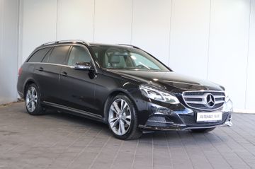 Mercedes-Benz E 220 T Avantgarde FRONT+ILS+GSD+AHK