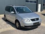 Volkswagen Touran Trendline 7SITZER TEMPOMAT SHZ PDC 8FACH - Volkswagen Touran: Limousine, 7sitzer