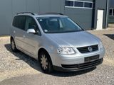 Volkswagen Touran Trendline 7SITZER TEMPOMAT SHZ PDC 8FACH - Volkswagen Touran aus 2005