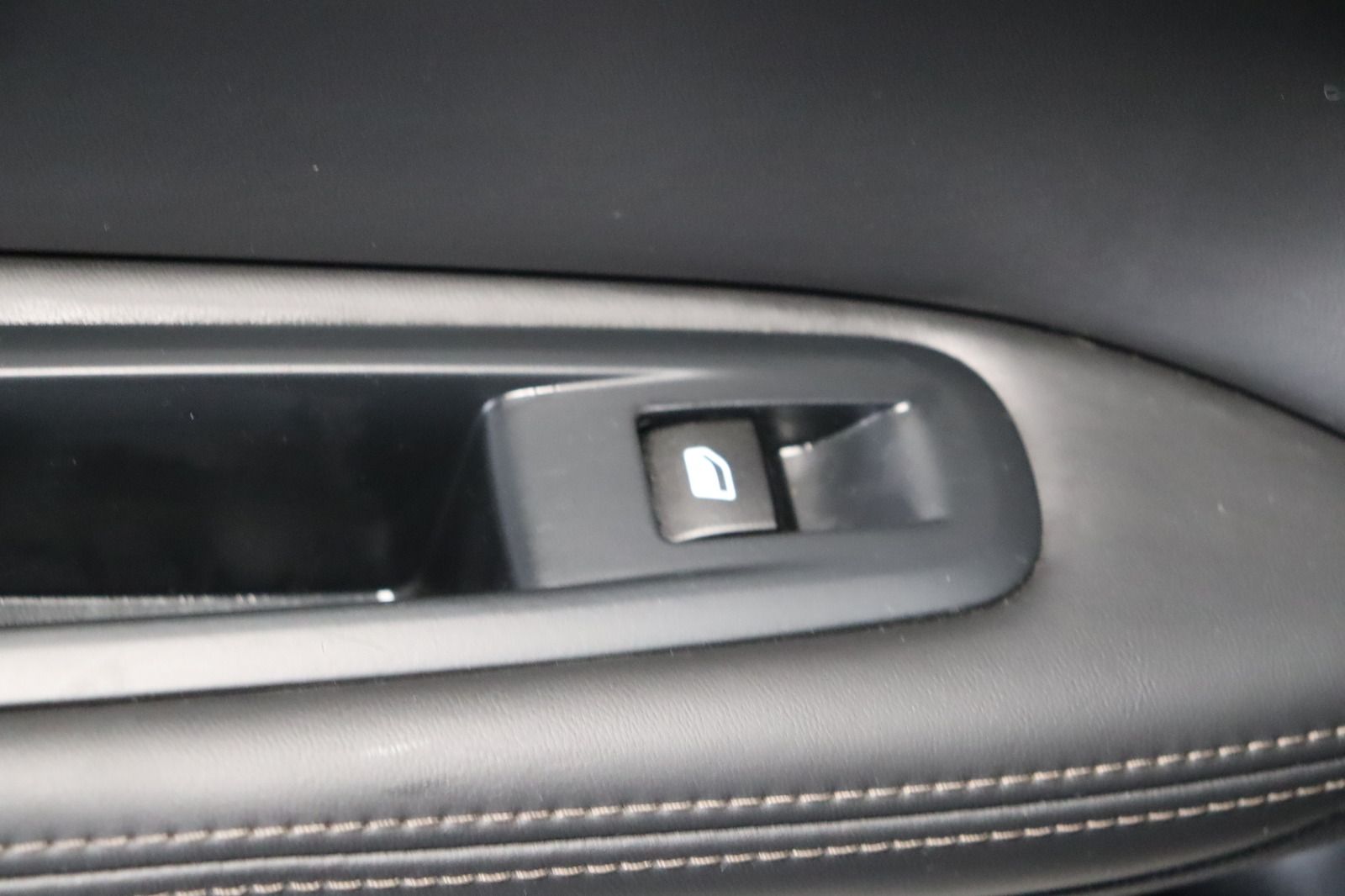 Fahrzeugabbildung Peugeot 308 Active * LED * Navi * Massage