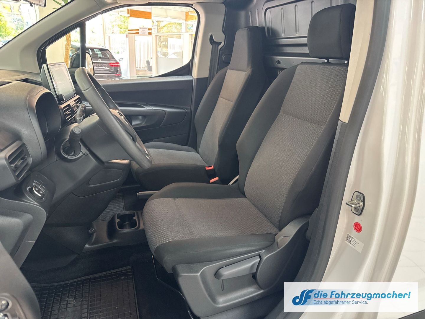 Fahrzeugabbildung Opel Combo E Cargo  L2 1,5D XL erhöhte Nutzlast EU6e