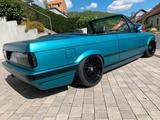 BMW E30 325i Cabrio Custom - BMW 325 aus 1988: 325i