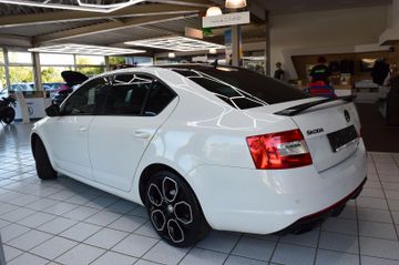 Skoda Octavia - 8