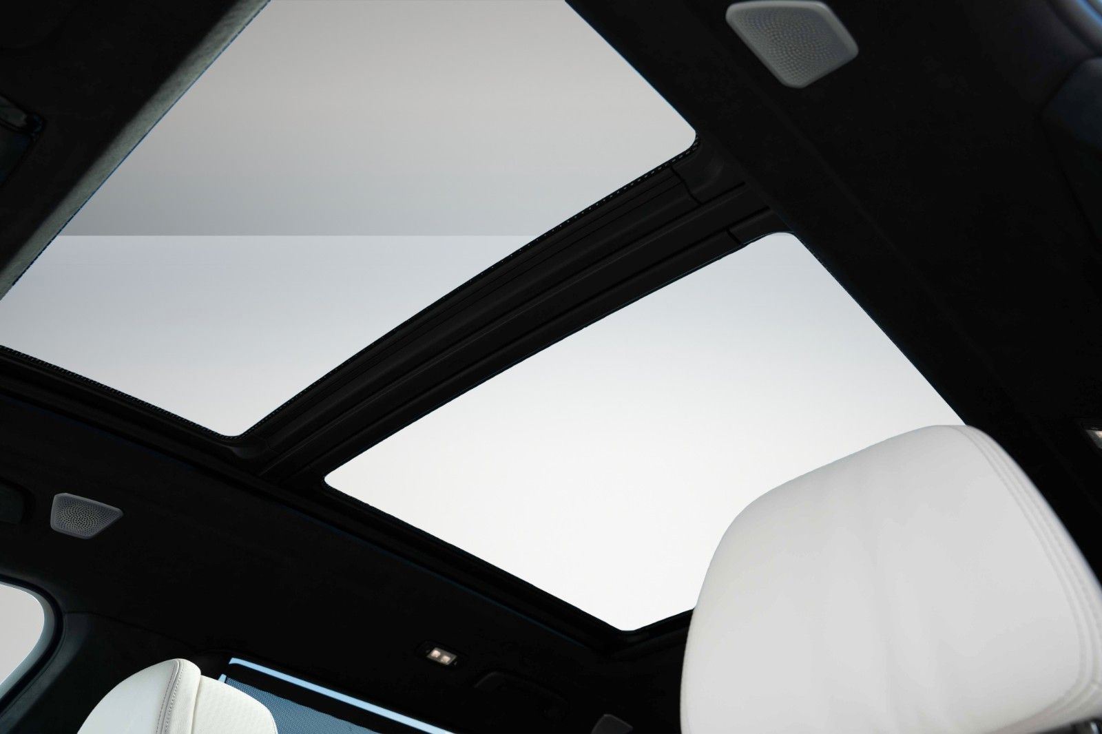 Fahrzeugabbildung BMW X7 M50 i SPORT VOLL SHADOW LED TV CARBON 22"