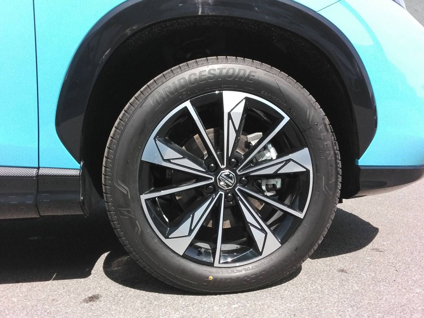 Fahrzeugabbildung MG MG HS Luxury Automatik