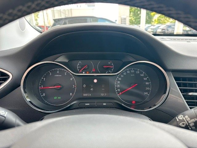 Fahrzeugabbildung Opel Crossland Elegance 1.2l 130PS Navi/AHK!