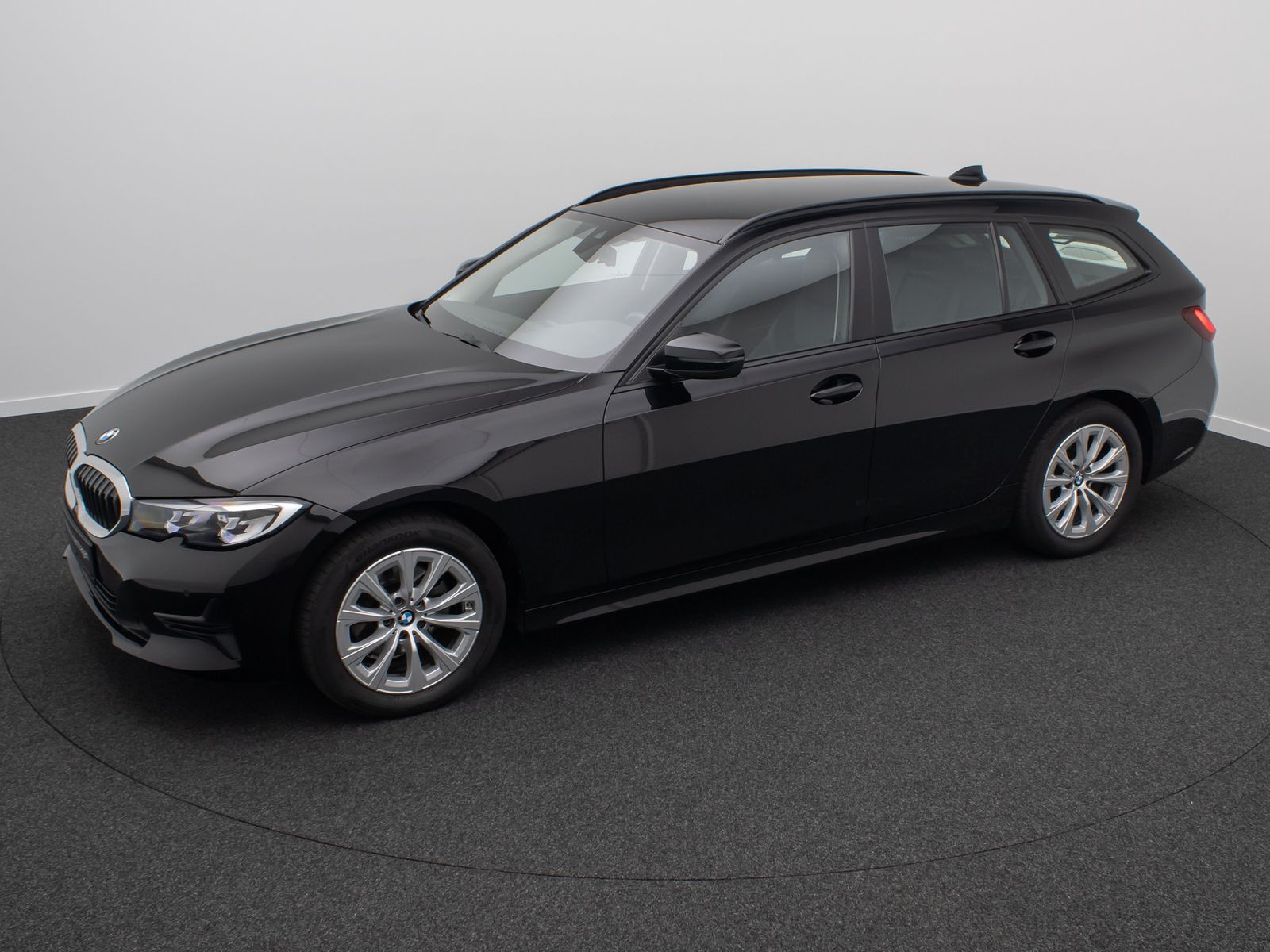 Fahrzeugabbildung BMW 320d DAB HiFi PDC Alarm Sport Geschwindigkeitsre