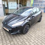 Ford Fiesta Titanium - Ford Fiesta aus 2013 mit Benzin-Antrieb: Kleinwagen