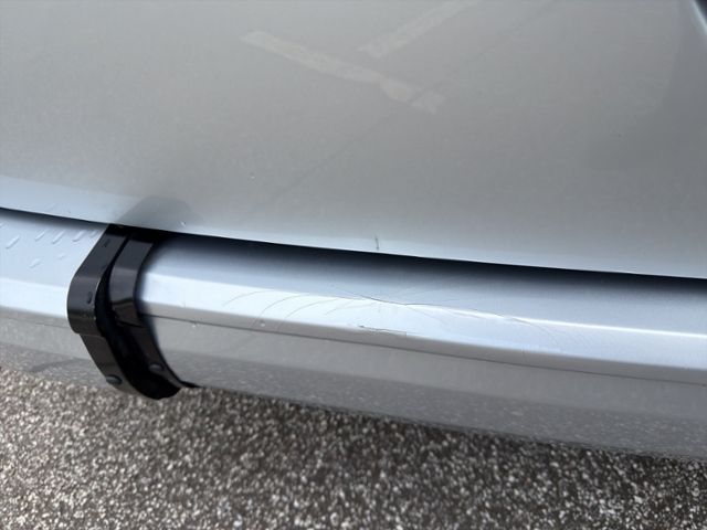 Fahrzeugabbildung Volkswagen Caddy Life Maxi Rollstuhlrampe & Schwenksitz