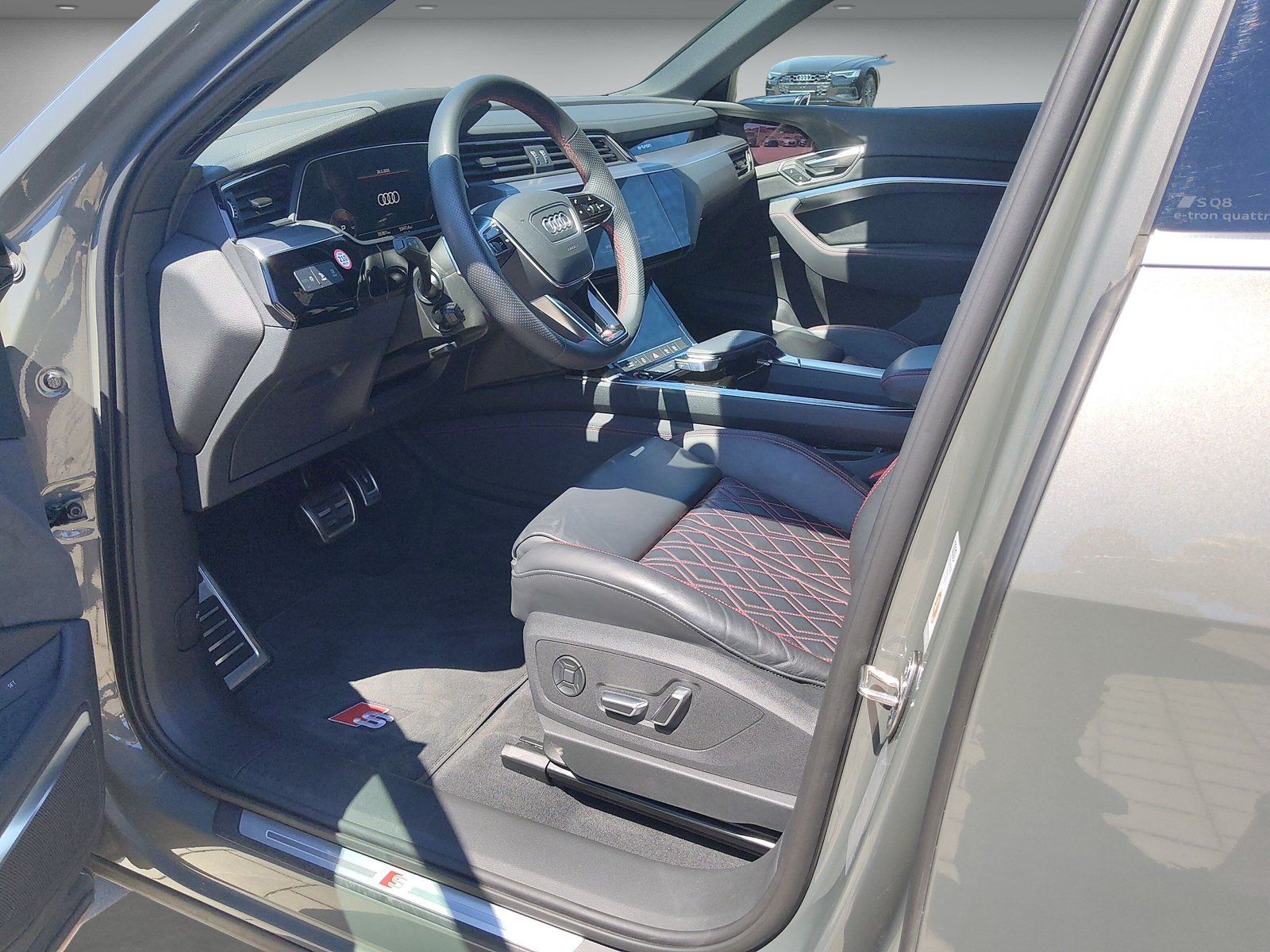 Audi SQ8 e-tron - Bild 11