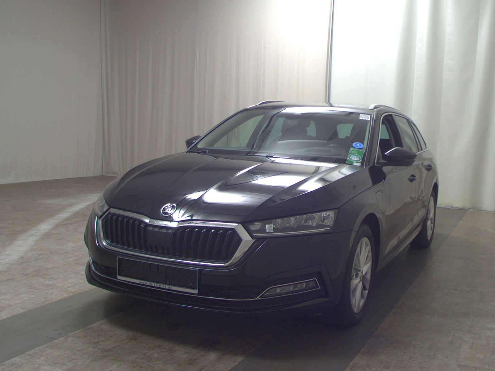 Skoda Octavia Kombi 1.4 TSI iV Style Leder Nav LED AHK imagem 2
