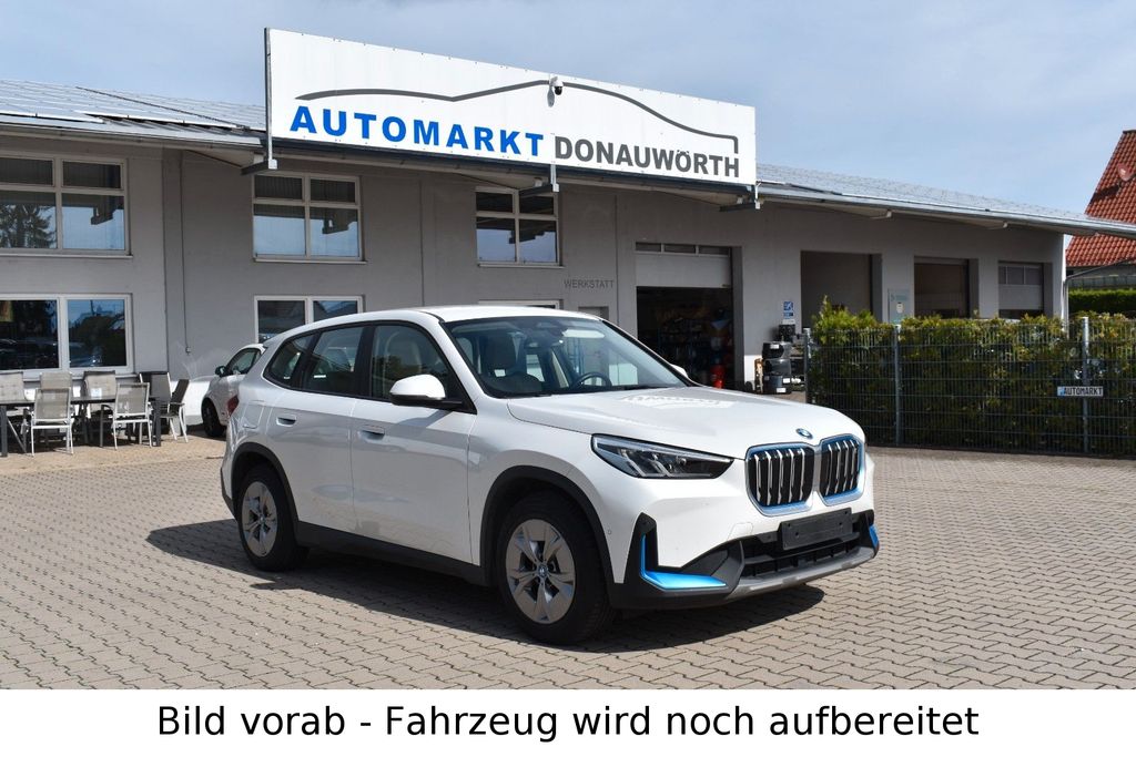 Image of BMW iX1