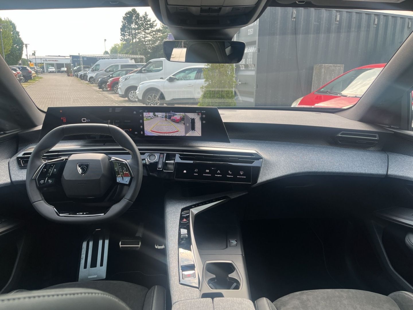Fahrzeugabbildung Peugeot 3008 GT HYBRID 145 e-DSC6 Navi Memory Sitze ACC